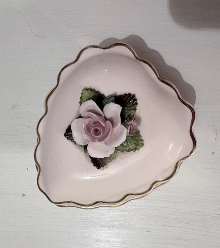 Pink trinket dish with - pink,