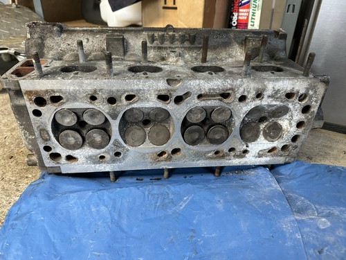 X16xe cylinder head corsa - cylinder,