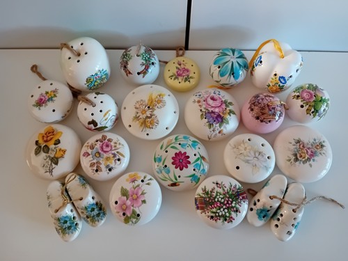 Vintage ceramic pomanders - 20,