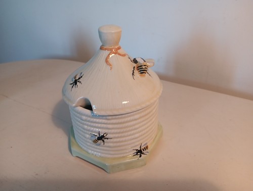 Small crown devon beehive - small,