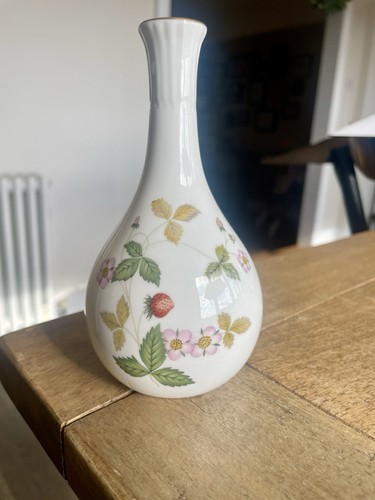 Wedgwood wild strawberry - wedgwood,