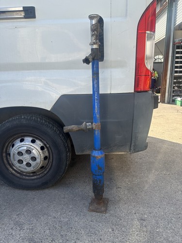 Trelawny low vibration - low,