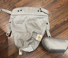 Ergo baby 360 Easy Snug Grey Infant Carrier Snap On  Insert