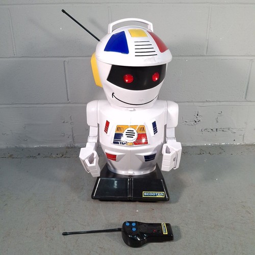 Scooter 2000 robot toy radio - toy,