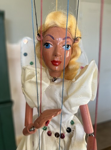Elegant vintage pelham puppet - vintage,