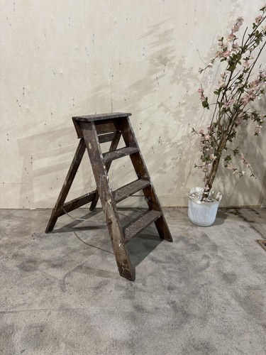 Vintage step ladder rustic - vintage,