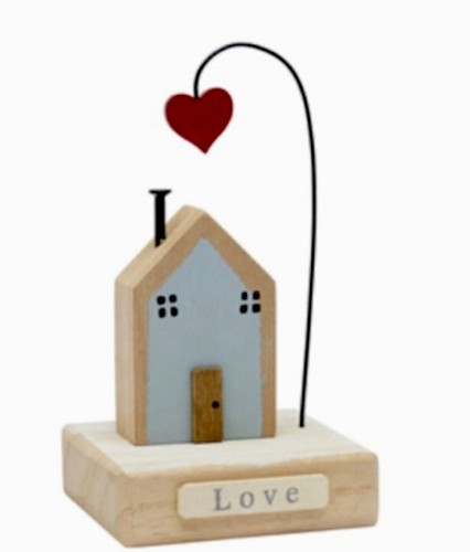 Love wooden house - 'love',