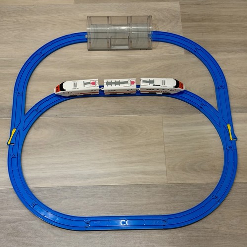 Tomy tomica east - i, bullet