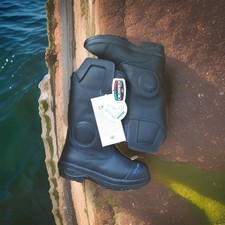 COSMAS Titan 14" Leather