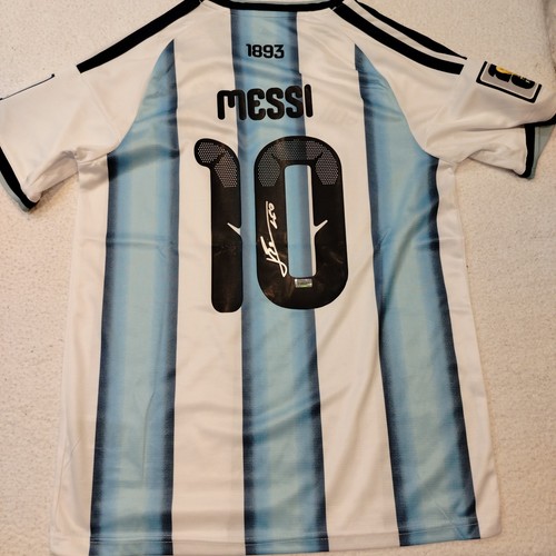 Lionel messi autographed - lionel,
