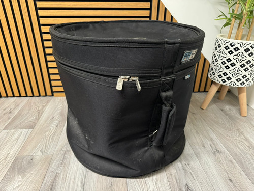 Protection racket x18 - racket, 18”x18”