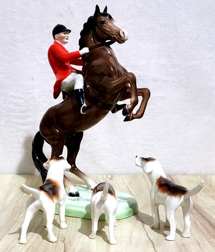 Beswick rearing huntsman bay - beswick,