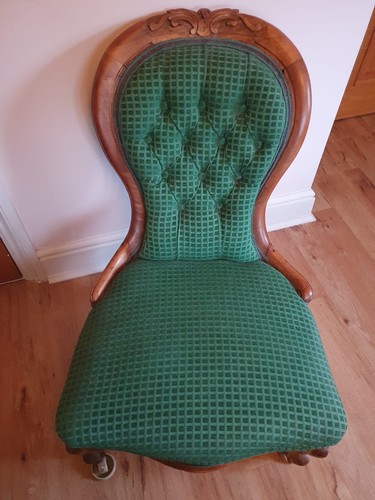 Victorian buttoned backed