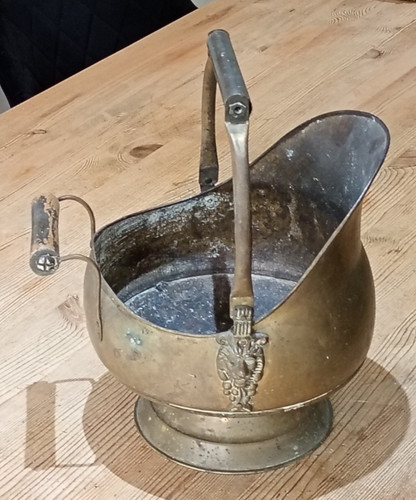 Lightweight brass coal scuttle