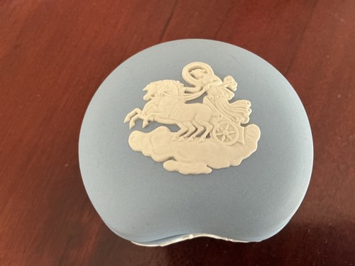 Wedgewood blue jasperware - blue,