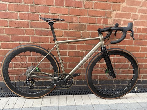Road bike high - bike, steel