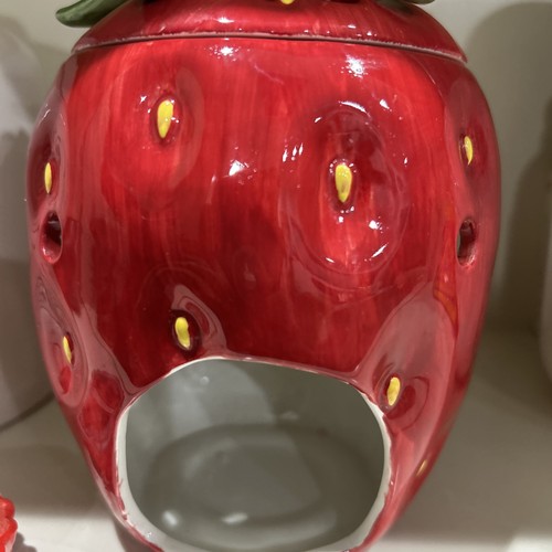 Rare yankee candle strawberry - rare,