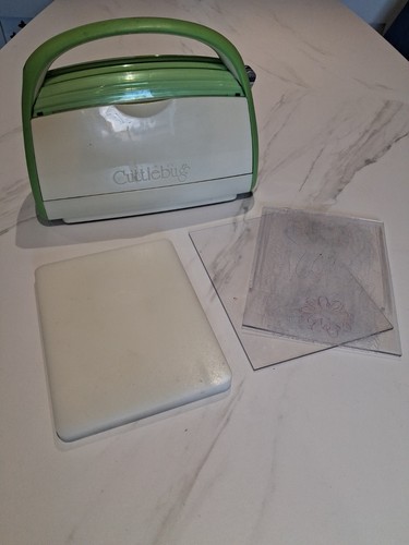 Cricut cuttlebug green die - cuttlebug,