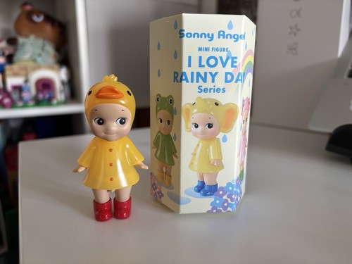 Sonny angel love - rainy, day