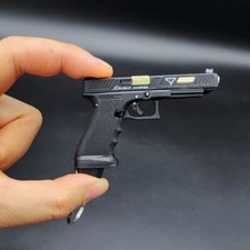 Mini Gun Keychain,Metal 1:3 Scale 34 Keychain Best Gift for Man Him Son
