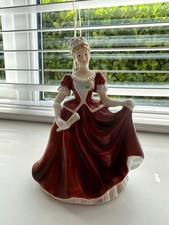 Beautiful Vintage Leonardo Collections Lady Figurine in red *Louise*
