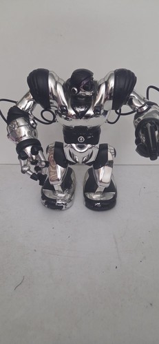 Wowwee robosapien chrome - wowwee,