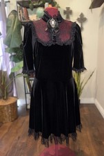 New Dolls Kill NEW Widow Black Lace LadyHawke Velvet Tie Back Dress Size XL NWOT