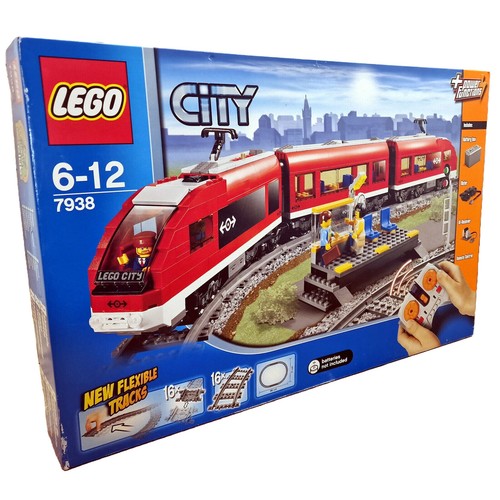 Lego 7938 passenger - -,