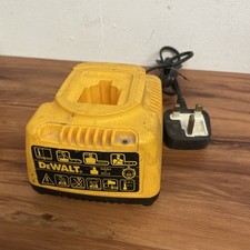 Dewalt DE9116 Battery Charger