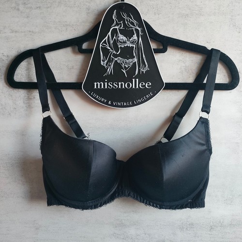 Agent provocateur - by,