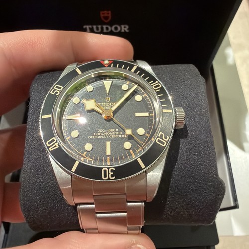 Tudor black bay 79030n - tudor,