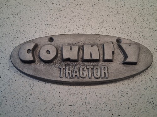 Cast aluminium county tractor - cast,