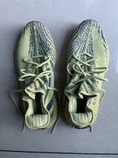 adidas Yeezy Boost 350 V2