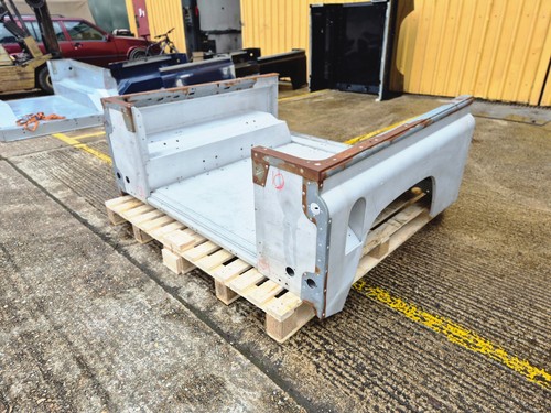 Unpainted tdci land rover - 10),