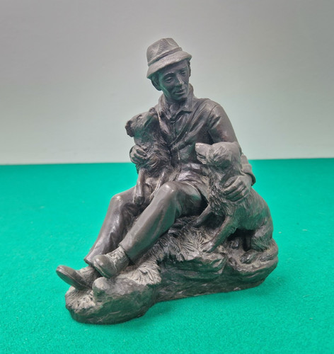 Heredities bronze resin - bronze,