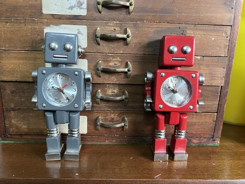 Vintage habitat pair - habitat, robot