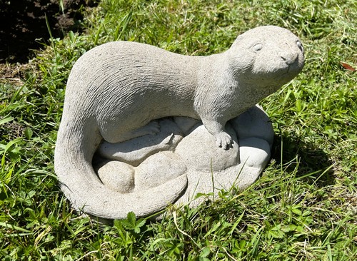 Concrete stone otter - concrete,