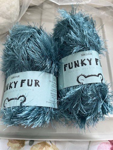 Funky fur yarn - funky,
