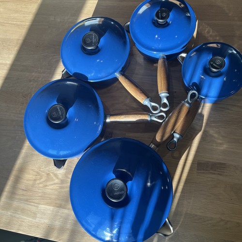 Cousances creuset cast - x5,