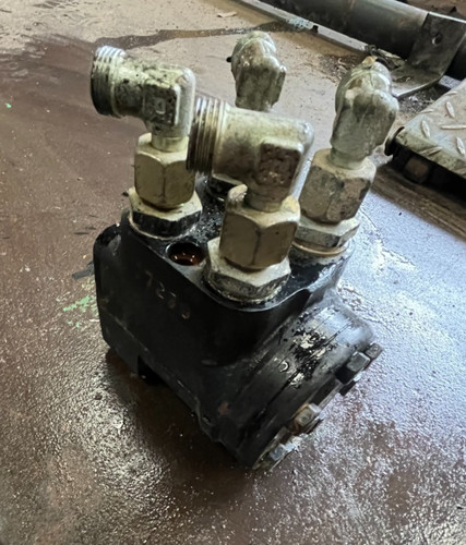 Bomag bw80 steering pump - bomag,