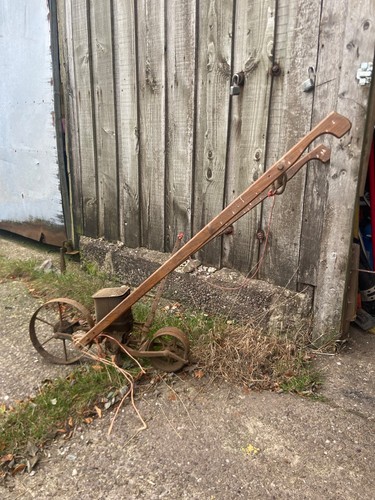 Antique planet seeder - jr,