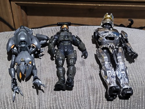 Halo mcfarlane toys bundle - halo,