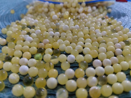 Natural baltic round yolk - round,