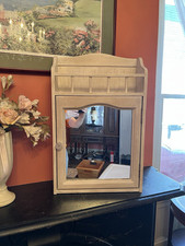 Large VTG All Wood Medicine