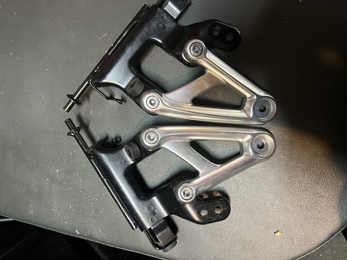 Pair triumph thruxton 1200 - pair,