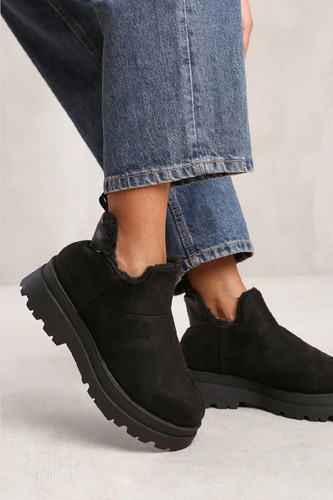 Faux fur lined - faux,