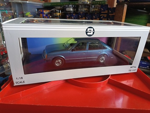 Boxed model triple9 - boxed,