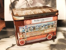 Queen Elizabeth II 1977 silver jubilee-Ian Logan Bus Royal souvenir vintage tin