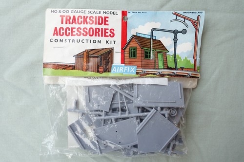 Vintage unmade airfix - unmade,