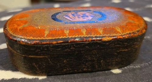 Vintage trinket jewelry - trinket, box